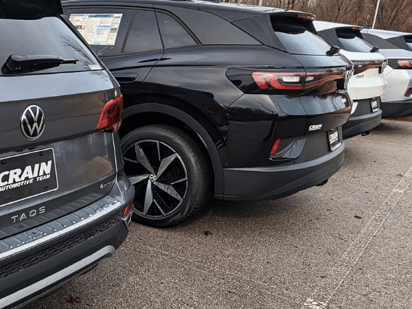 VW Taos and ID.4 at Crain Volkswagen of Fayetteville