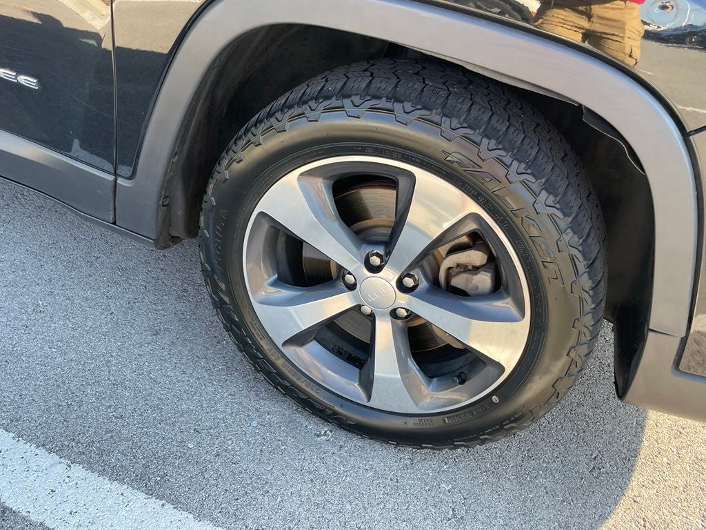 2019 Jeep Cherokee Limited - APPLE CARPLAY / POWER LIFTGATE