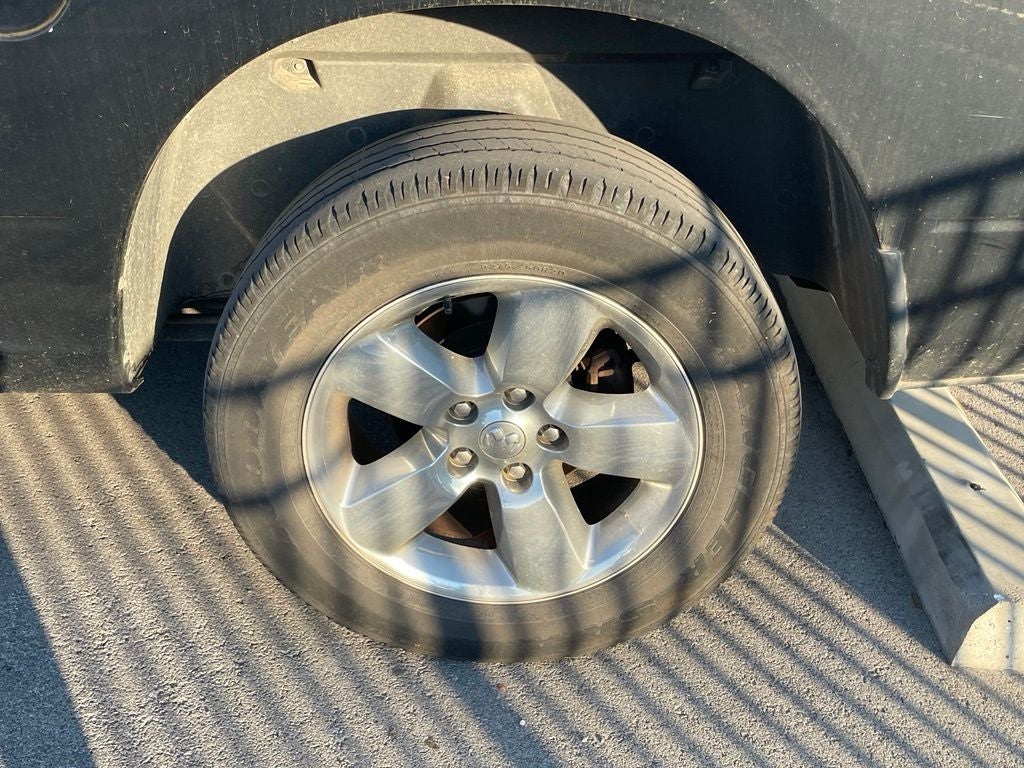 2019 RAM 1500 Classic Tradesman - IT'S GOT A HEMI!!!