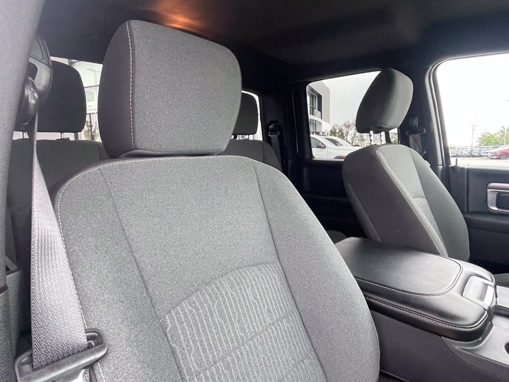 2022 RAM 1500 Classic Warlock - CLEAN CARFAX / 1-OWNER