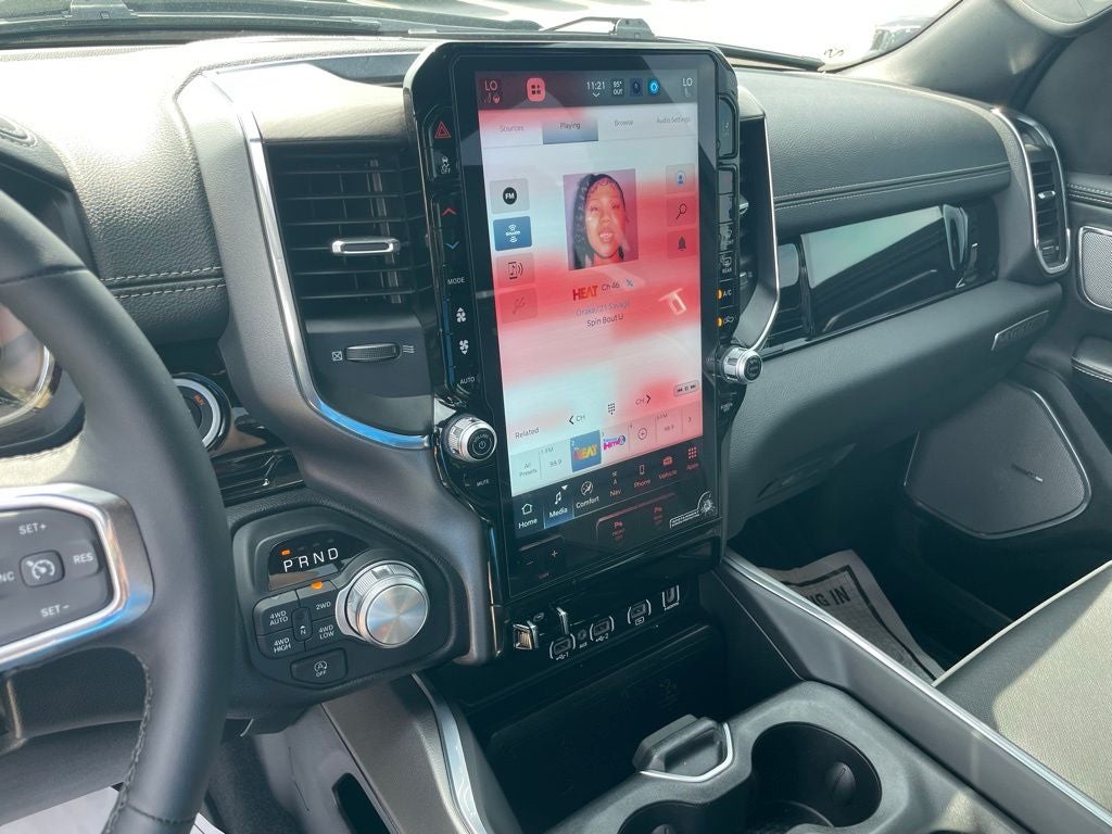 2025 RAM 1500 Laramie - HURRICANE MOTOR / VENTILATED SEATS