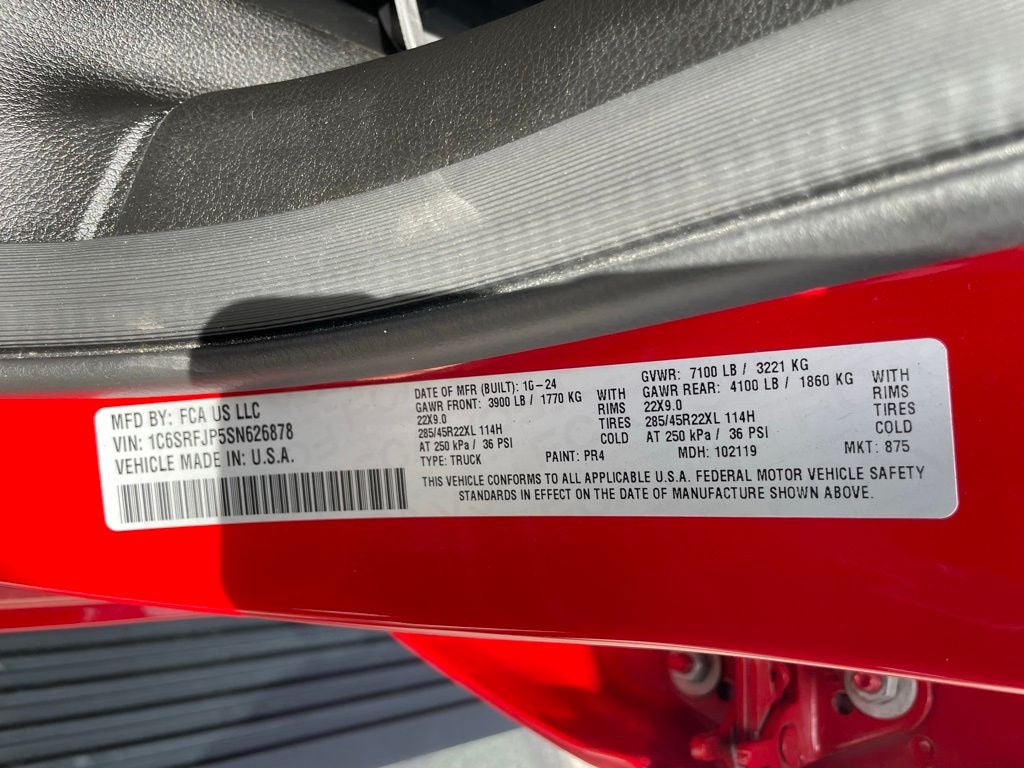 2025 RAM 1500 Laramie - HURRICANE MOTOR / VENTILATED SEATS