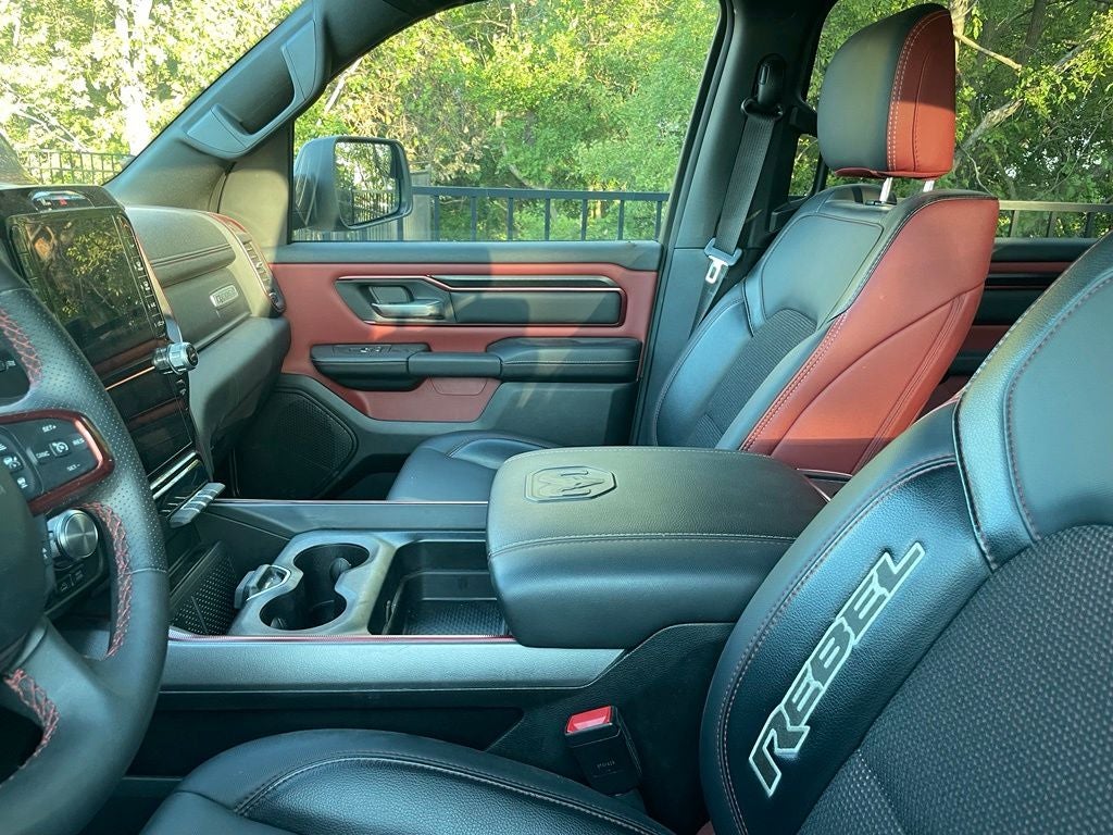 2026 RAM 1500 Rebel - POWER TAILGATE / POWER MIRRORS