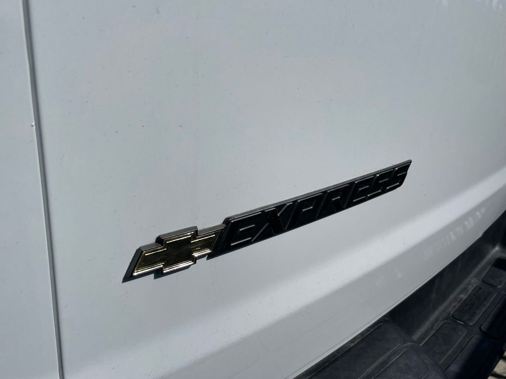 2024 Chevrolet Express 3500 LS Passenger