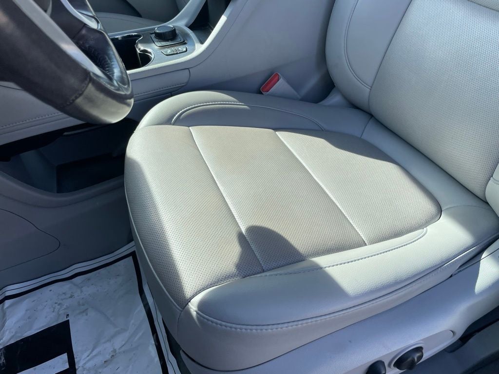 2022 GMC Acadia SLT - MEMORY SEATS / BLIND ZONE ALERT