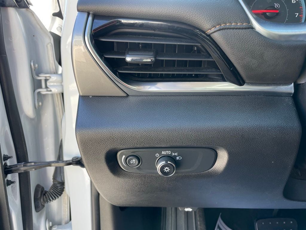 2019 Chevrolet Traverse LS - ONE OWNER / CLEAN CARFAX