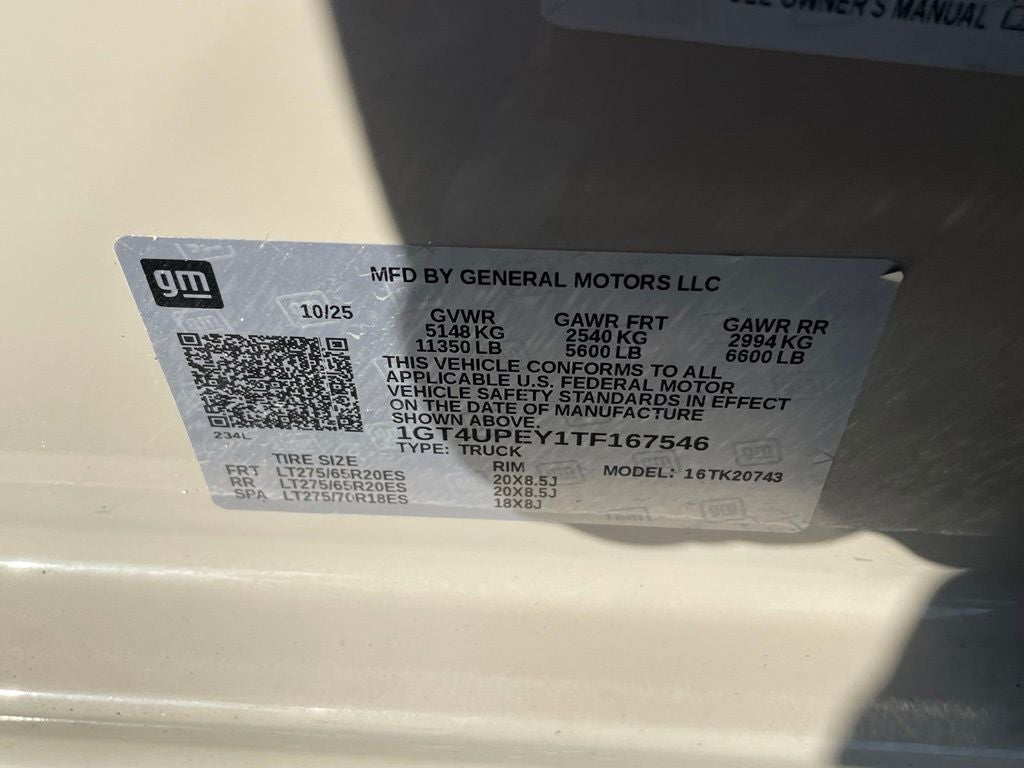 2026 GMC Sierra 2500HD AT4 - POWER SUNROOF / POWER ASSIST STEPS