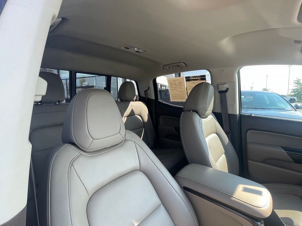 2017 GMC Canyon SLT - LOW MILEAGE / CLEAN CARFAX