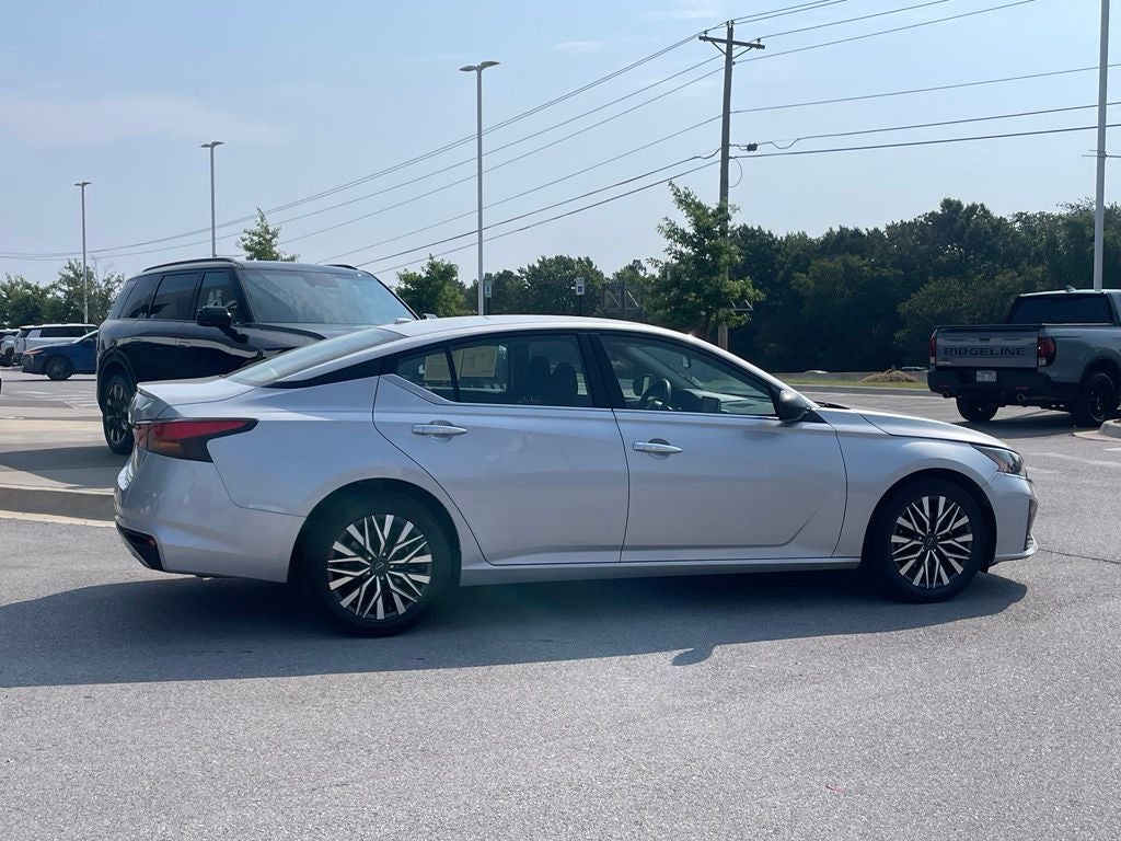 2024 Nissan Altima 2.5 SV - BLIND SPOT ASSIST / APPLE CARPLAY
