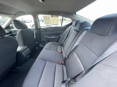 2025 Nissan Altima 2.5 SV - 39 MPG / REMOTE START