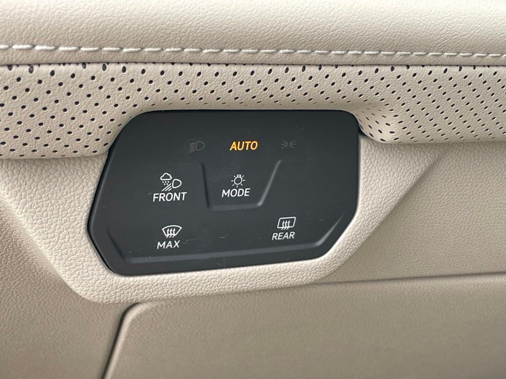 2024 Volkswagen Atlas 2.0T SEL Premium R-Line - VENTILATED SEATS