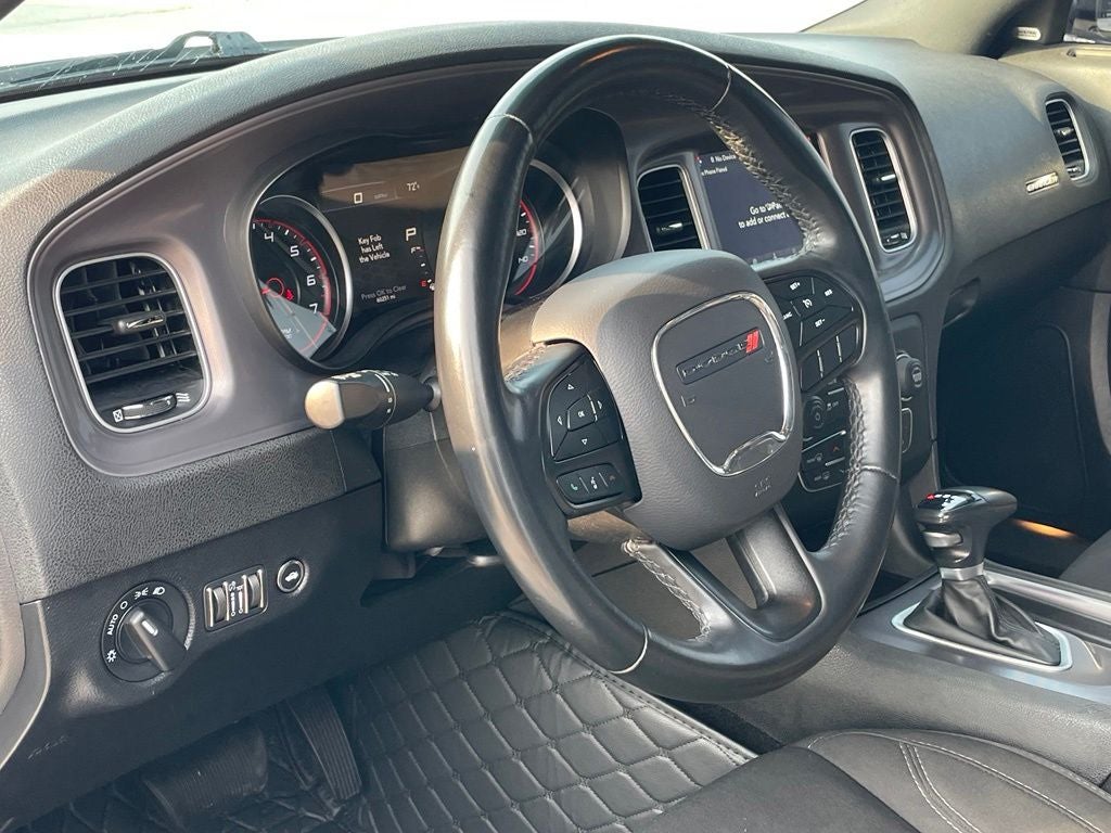 2023 Dodge Charger SXT - 292 HP / AUTO HEADLIGHTS