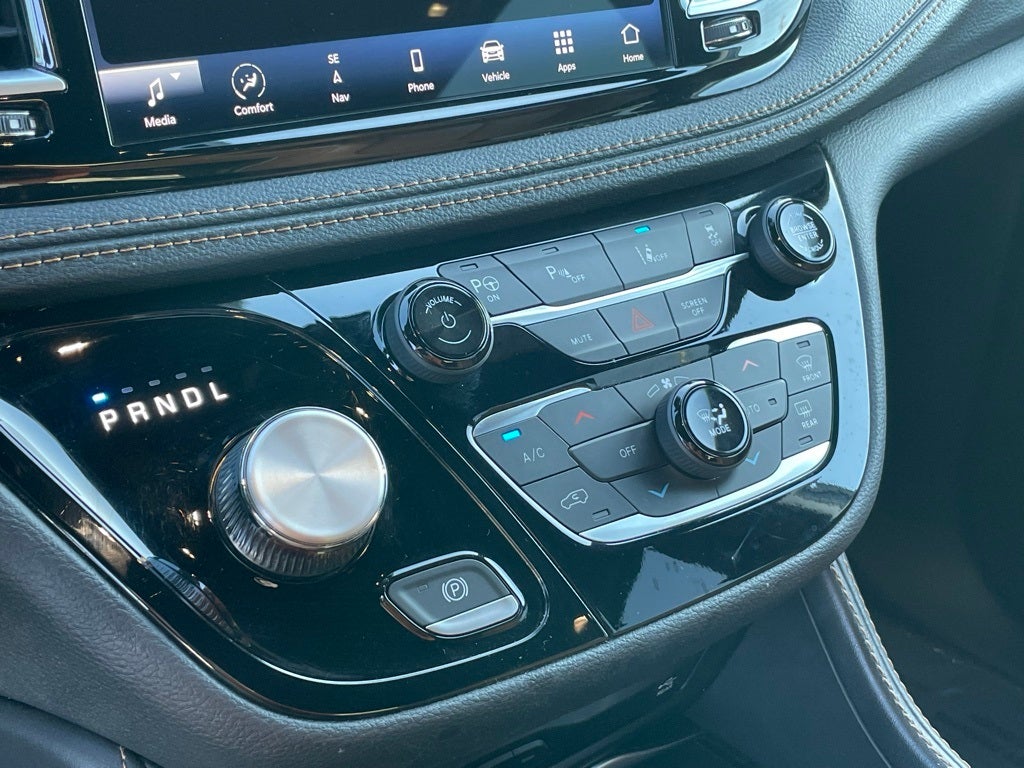 2023 Chrysler Pacifica Hybrid Pinnacle - 360 Surround–View Camera System