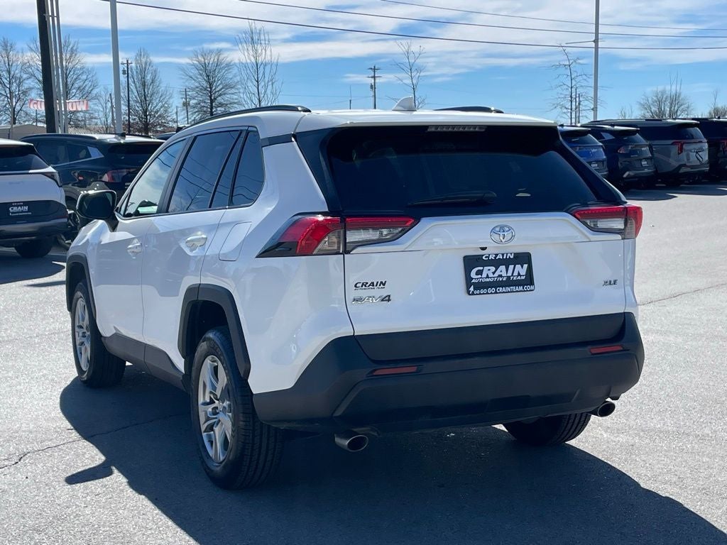 2024 Toyota RAV4 XLE - WIRELESS CARPLAY / BLIND SPOT MONITOR