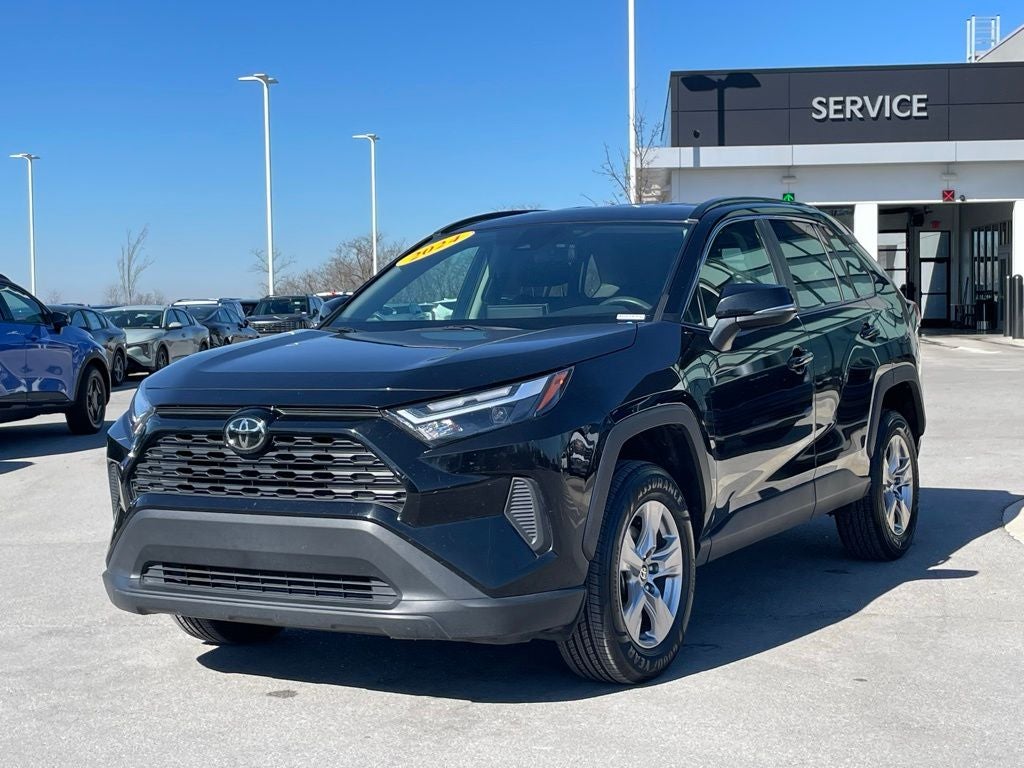 2024 Toyota RAV4 XLE - BLIND SPOT MONITOR / 7 INCH DISPLAY