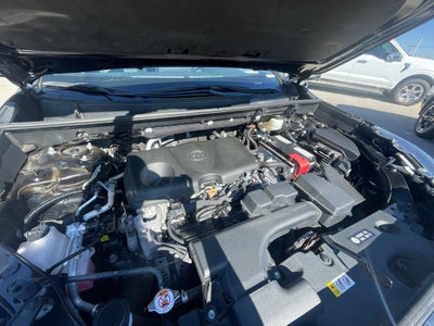 2024 Toyota RAV4 XLE - BLIND SPOT MONITOR / 7 INCH DISPLAY