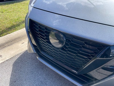 2022 Nissan Sentra SR - 37 MPG / BLIND SPOT WARNING