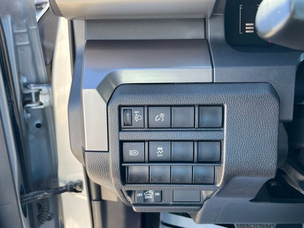 2024 Toyota Tacoma SR5 - 8 INCH INFOTAINMENT SCREEN