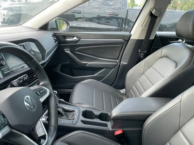 2024 Volkswagen Jetta 1.5T SE - 40 MPG / RAIN SENSING WIPERS