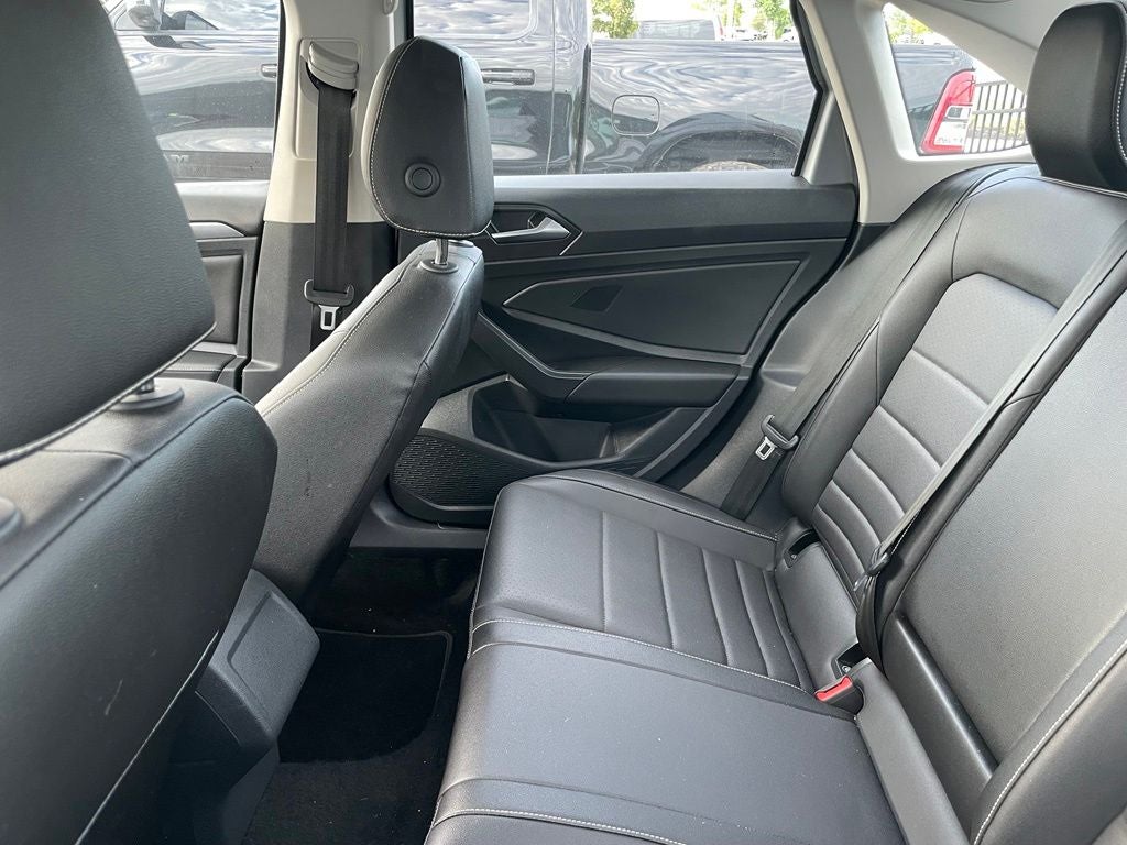 2024 Volkswagen Jetta 1.5T SE - 40 MPG / RAIN SENSING WIPERS