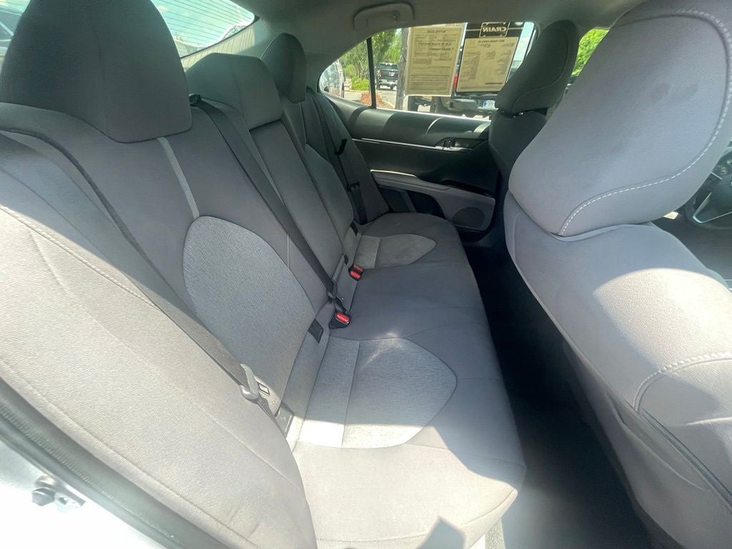 2022 Toyota Camry LE - APPLE CARPLAY / 8 WAY POWER DRIVER SEAT