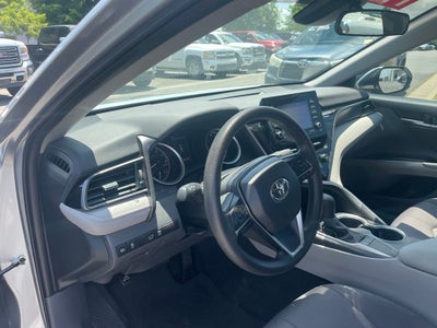 2022 Toyota Camry LE - APPLE CARPLAY / 8 WAY POWER DRIVER SEAT