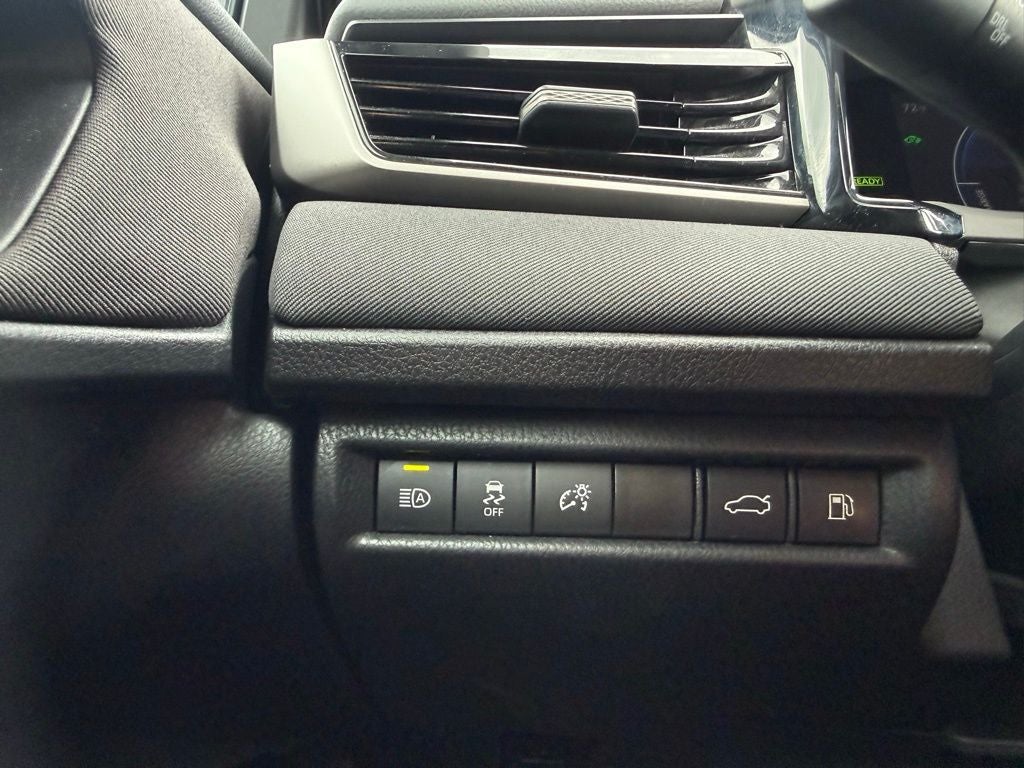 2025 Toyota Camry LE - 53 MPG / APPLE CARPLAY