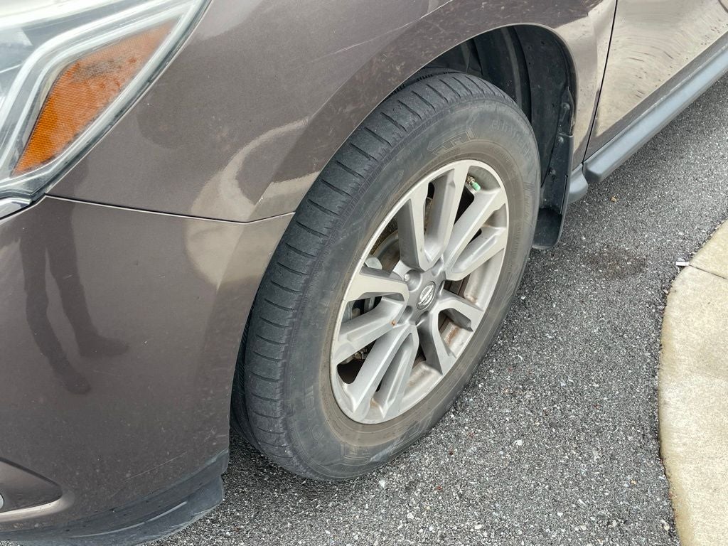 2015 Nissan Pathfinder SV