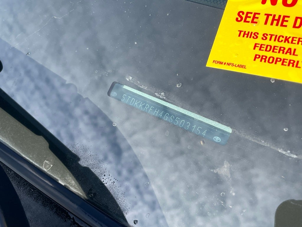 2016 Toyota Highlander XLE V6 - POWER LIFTGATE / PUSH BUTTON START