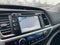 2016 Toyota Highlander XLE V6 - 2ND ROW CAPTAINS CHAIRS / 25 MPG HWY