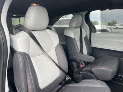 2023 Toyota Sienna XSE - MOONROOF / HANDS FREE SLIDING DOORS