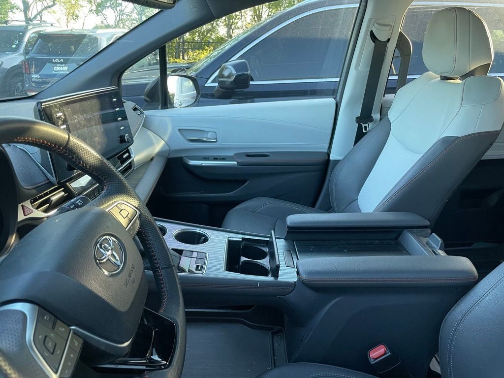 2023 Toyota Sienna XSE