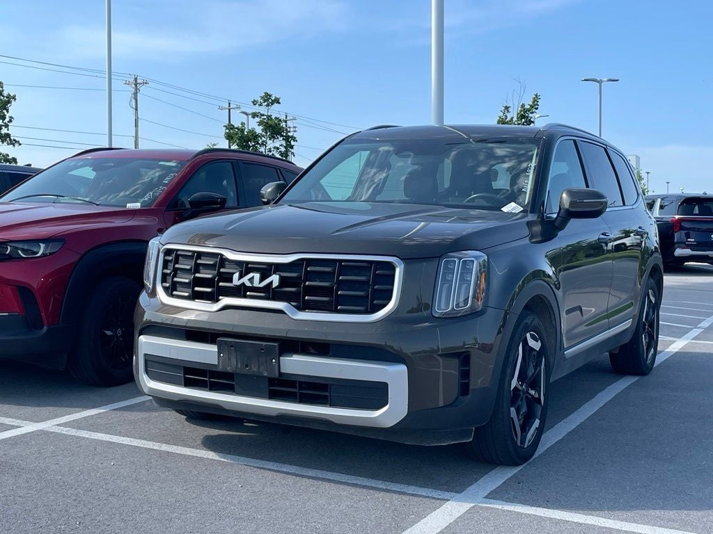 2025 Kia Telluride S - KIA CERTIFIED / POWER MOONROOF