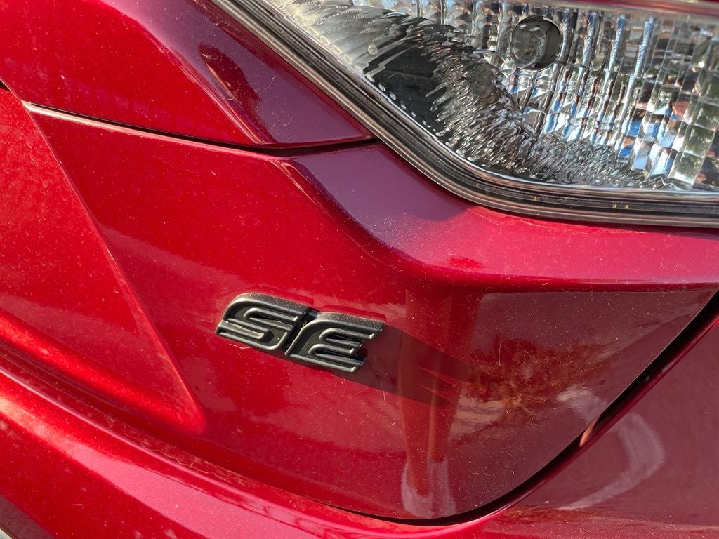 2024 Toyota Corolla SE - 40 MPG / BLACKOUT EMBLEMS