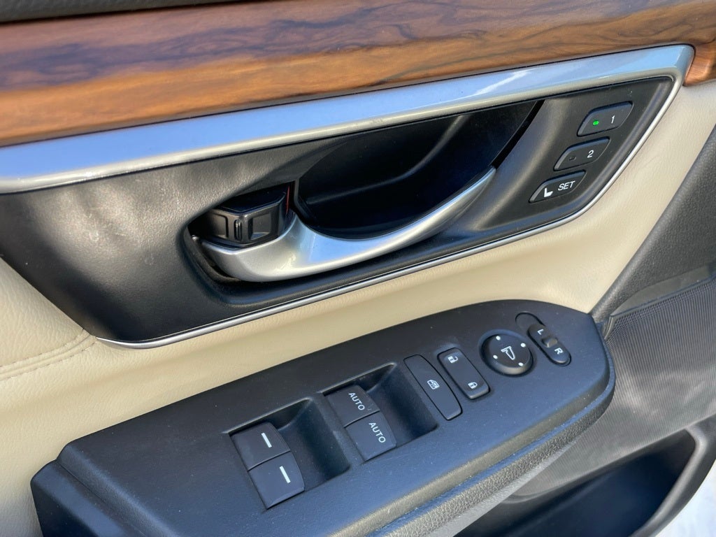 2020 Honda CR-V Hybrid Touring - SUNROOF / HEATED SEATS