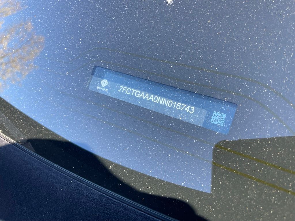 2022 Rivian R1T Adventure - 314 MILE RANGE / POWERED TONNEAU COVER