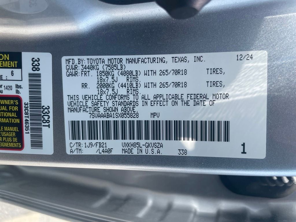 2025 Toyota Sequoia SR5 - POWER MOONROOF / VENTILATED SEATS