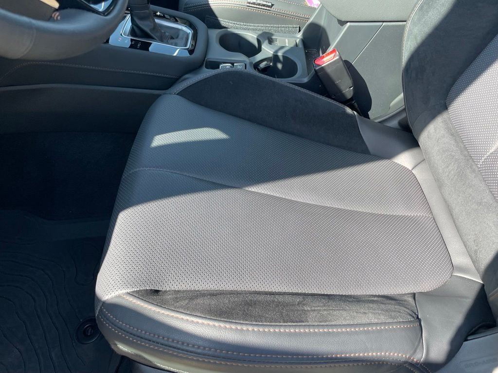 2025 Subaru Forester Hybrid Touring - POWER MOONROOF / VENTILATED SEATS