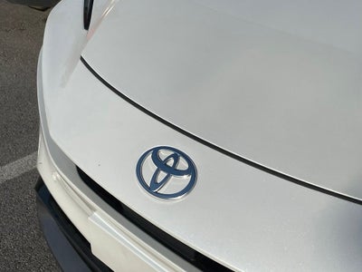 2024 Toyota Prius XLE - 52 MPG / RAIN SENSING WIPERS