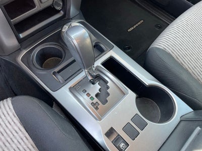 2024 Toyota 4Runner SR5 - TOYOTA SAFETY SENSE / 8-INCH TOUCHSCREEN