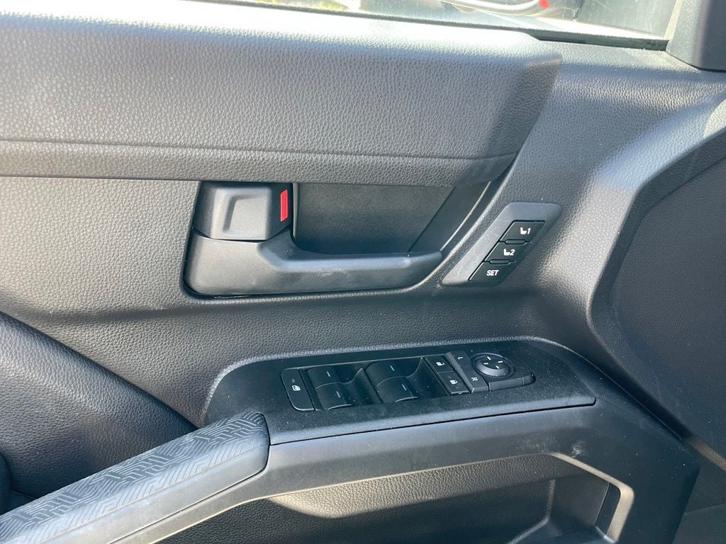 2025 Toyota 4Runner TRD Off-Road Premium - APPLE CARPLAY / NAVIGATION
