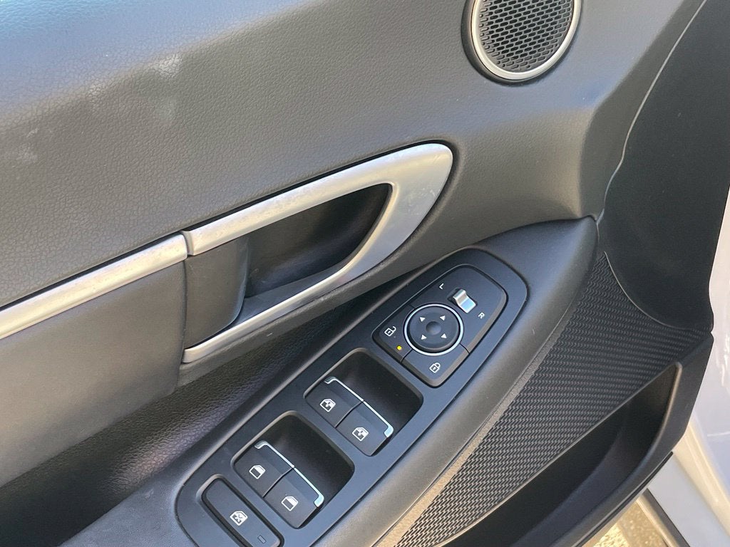 2025 Hyundai Sonata Hybrid SEL - WIRELESS CARPLAY / SMART CRUISE