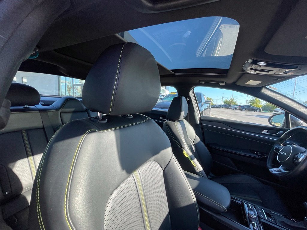2025 Kia K5 GT - KIA CERTIFIED / POWER MOONROOF