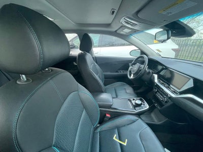 2022 Kia Niro EV EX Premium - KIA CERTIFIED / ONE OWNER