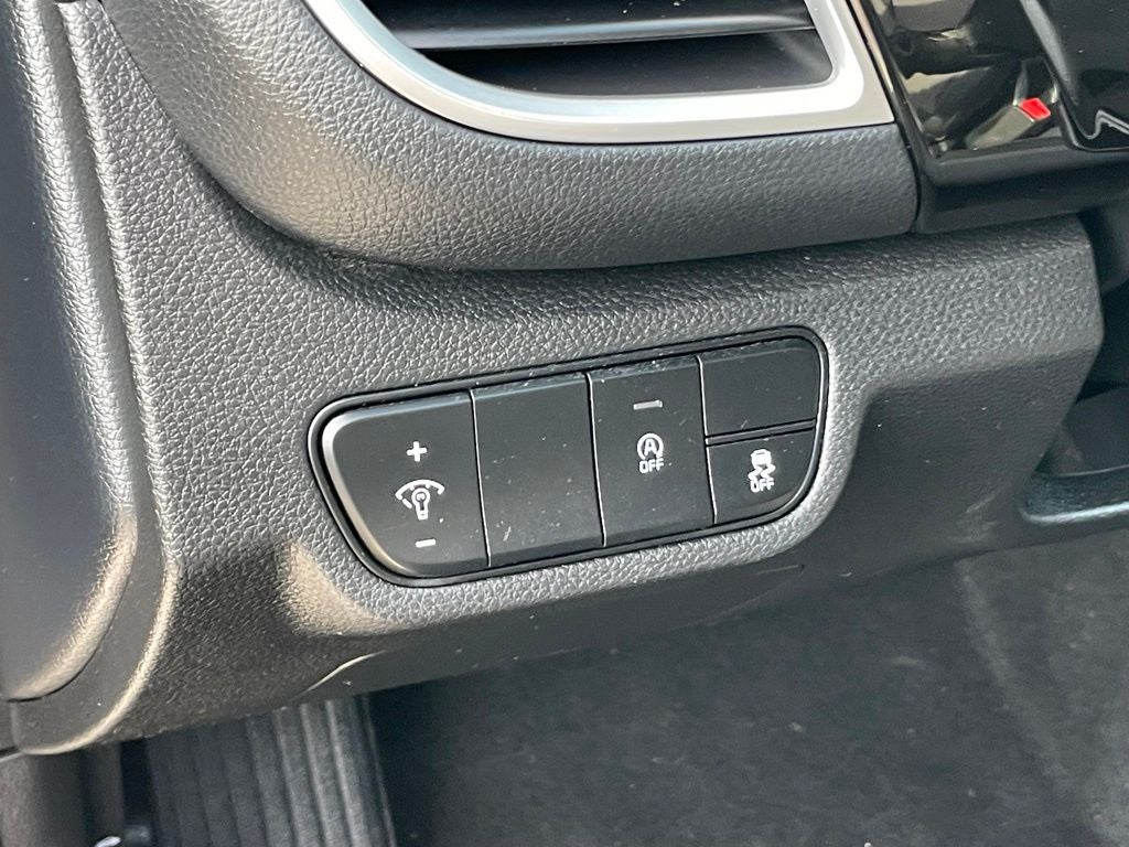 2024 Kia Seltos S - KIA CERTIFIED / APPLE CARPLAY