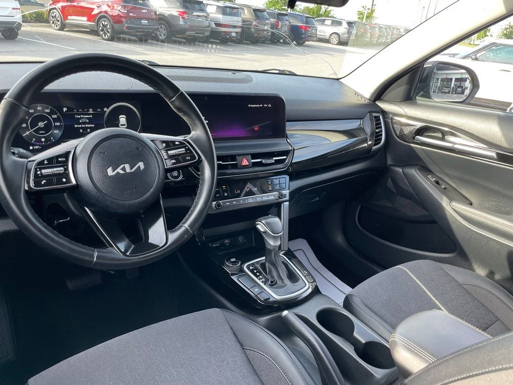 2024 Kia Seltos S - KIA CERTIFIED / APPLE CARPLAY