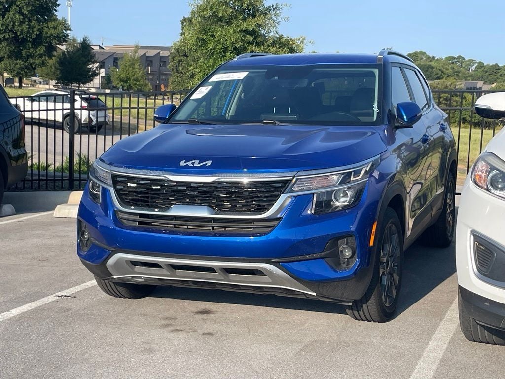 2023 Kia Seltos S - KIA CERTIFIED / NAVIGATION PKG