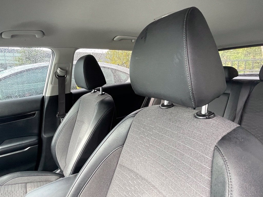 2023 Kia Seltos S - 35 MPG / APPLE CARPLAY