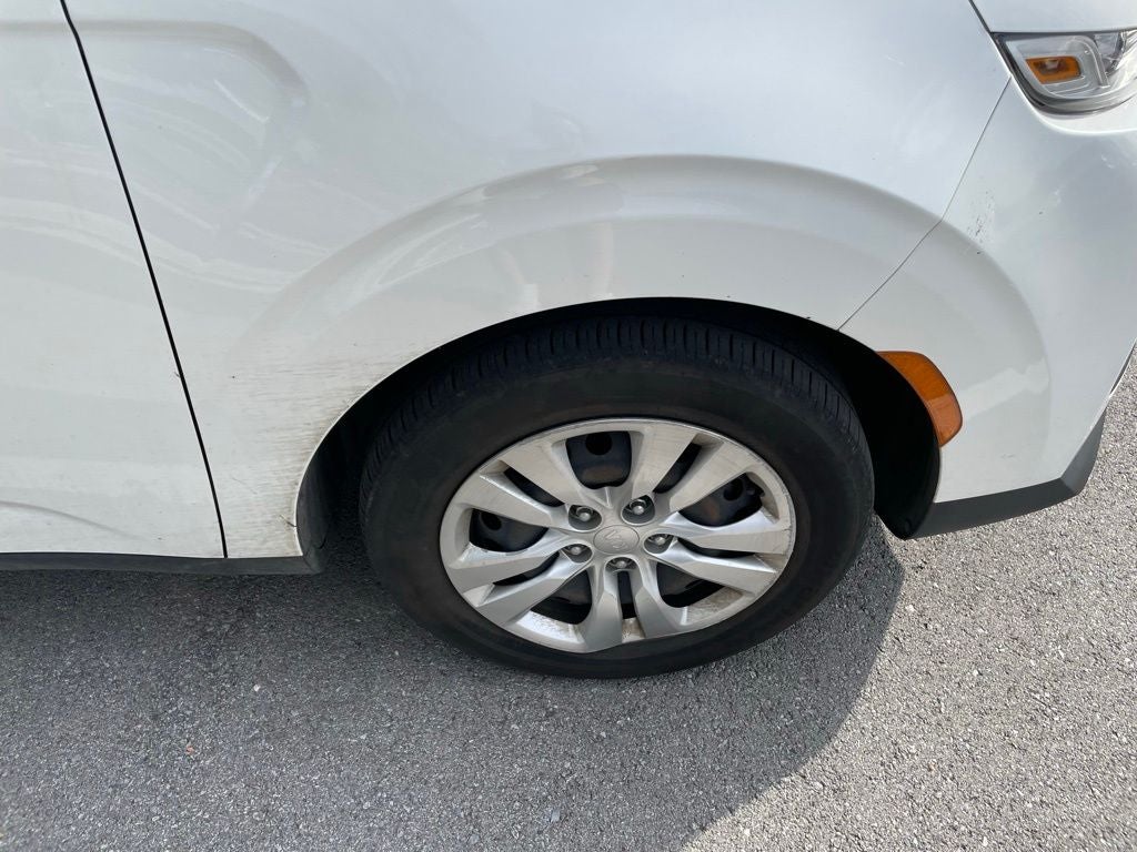 2020 Kia Soul LX - MANUAL TRANSMISSION