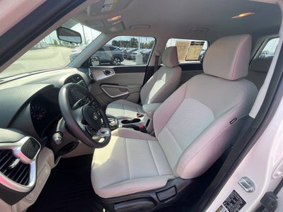 2020 Kia Soul LX - 35 MPG / APPLE CARPLAY